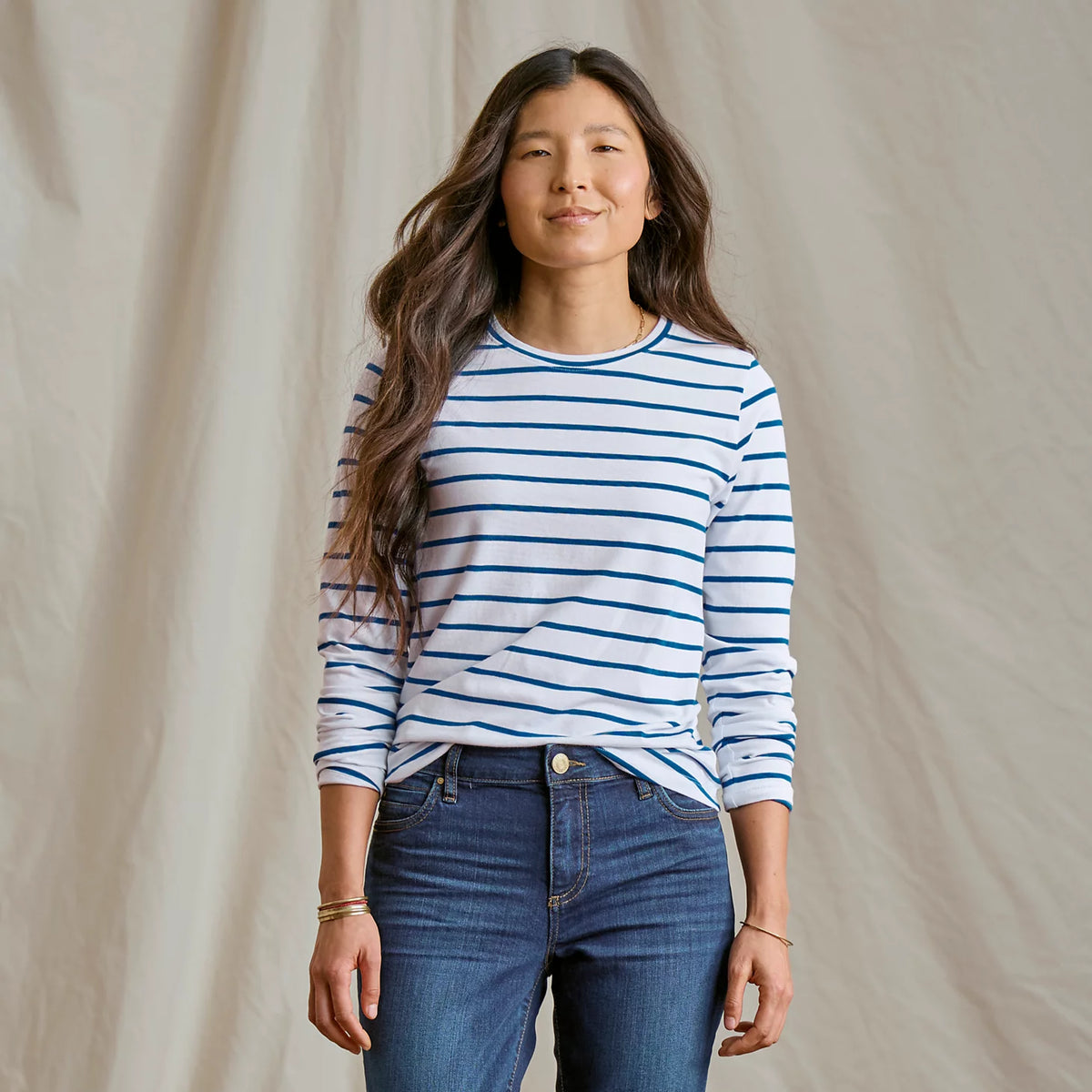 Perfect Relaxed Long-Sleeve Crew