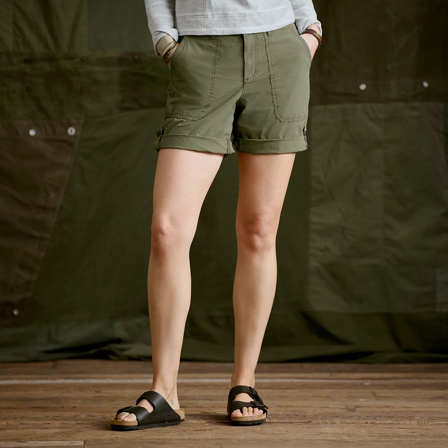 Women’s 1856 Stretch Poplin 9" Utility Shorts