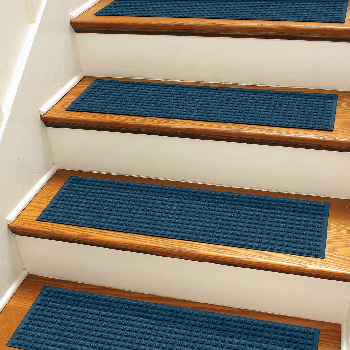 Recycled WaterHog® Grid Stair Treads